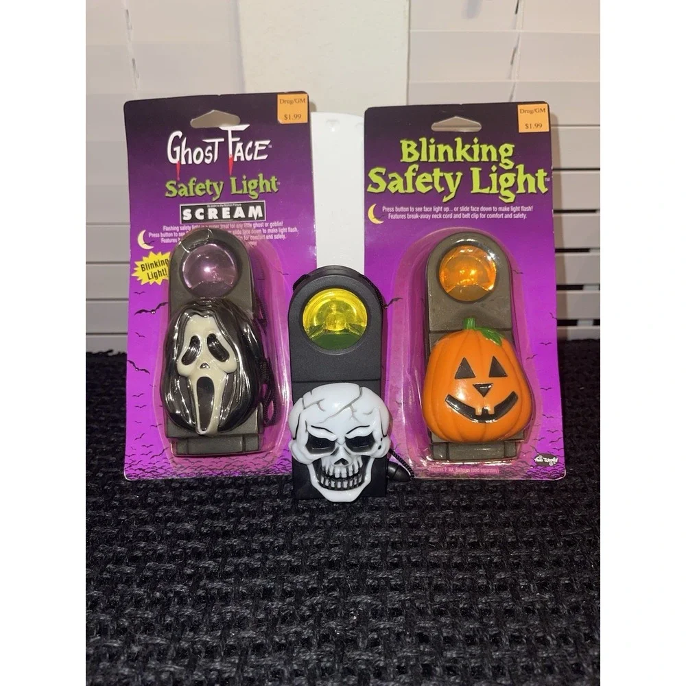 Vintage New Sealed Scream Ghost Face, Pumpkin, & Skull Wearable Safety Light Lot